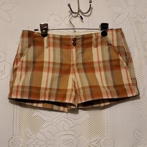 Old Navy perfect 3 1/2" plaid shorts